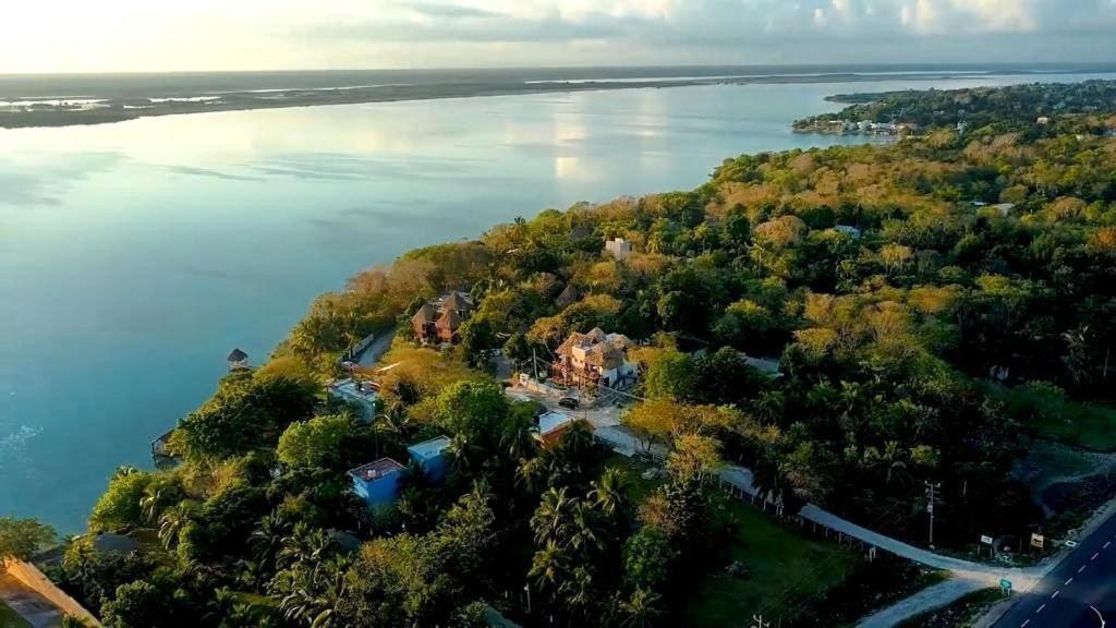 Hotel Pancho Villas Bacalar - Kayyaks Gratis Exterior foto